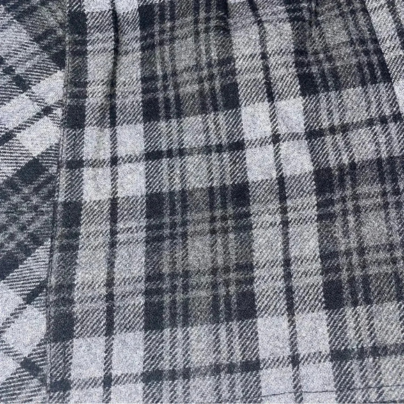 Eddie Bauer Mini Plaid Retro Wool Blend Y2K Skirt
Size P2 - Picture 7 of 9